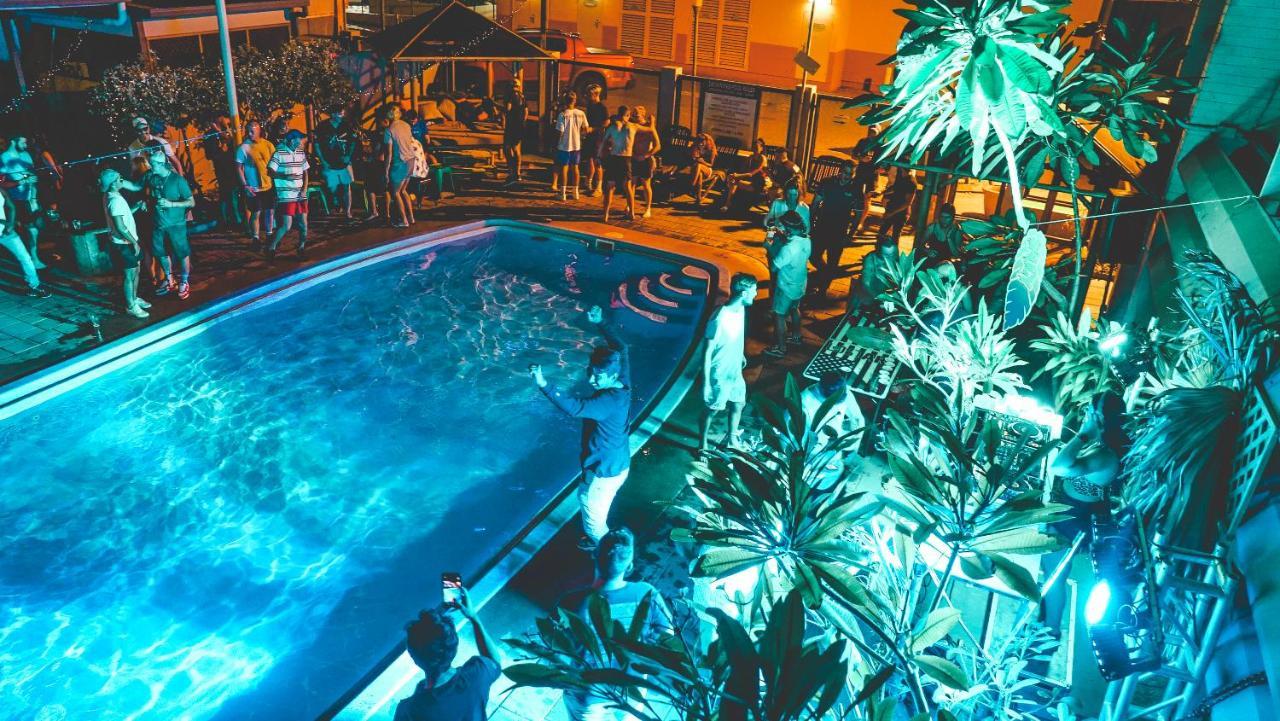 ยูทแช็คแบคแพ็คเกอร์ Hostel ดาร์วิน ภายนอก รูปภาพ