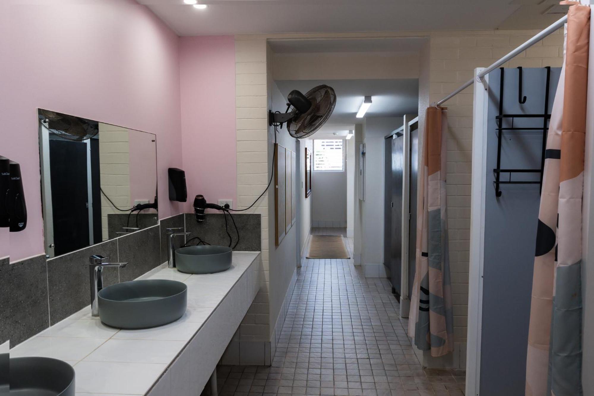 ยูทแช็คแบคแพ็คเกอร์ Hostel ดาร์วิน ภายนอก รูปภาพ