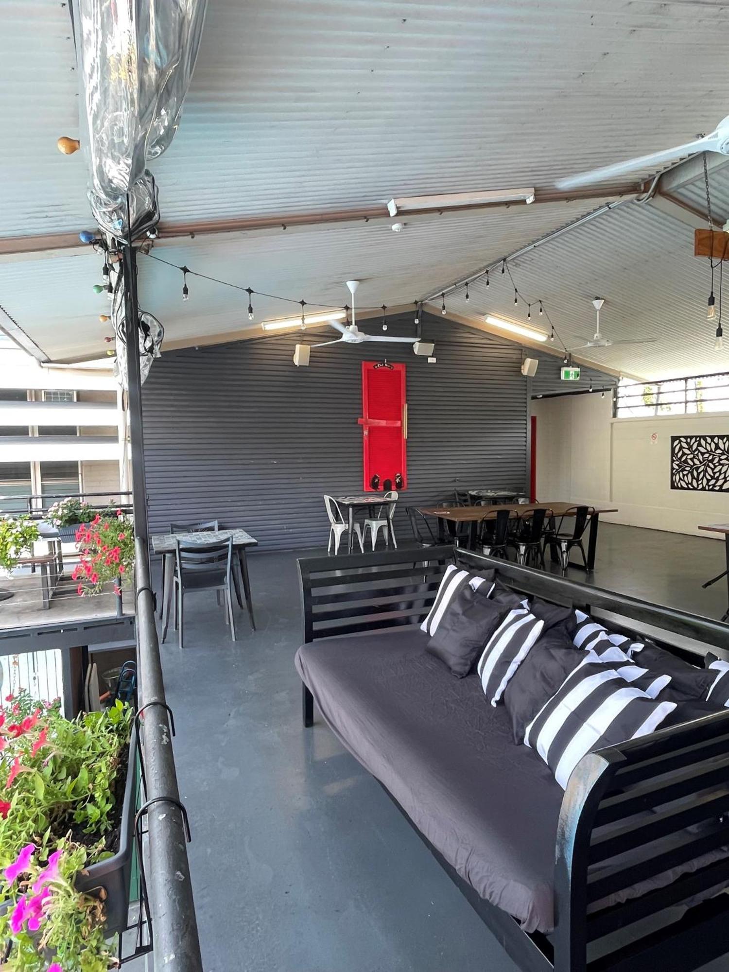 ยูทแช็คแบคแพ็คเกอร์ Hostel ดาร์วิน ภายนอก รูปภาพ